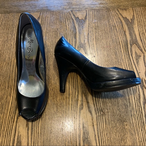 Miss Bisou Heels Sz 81/2 - Picture 3 of 11
